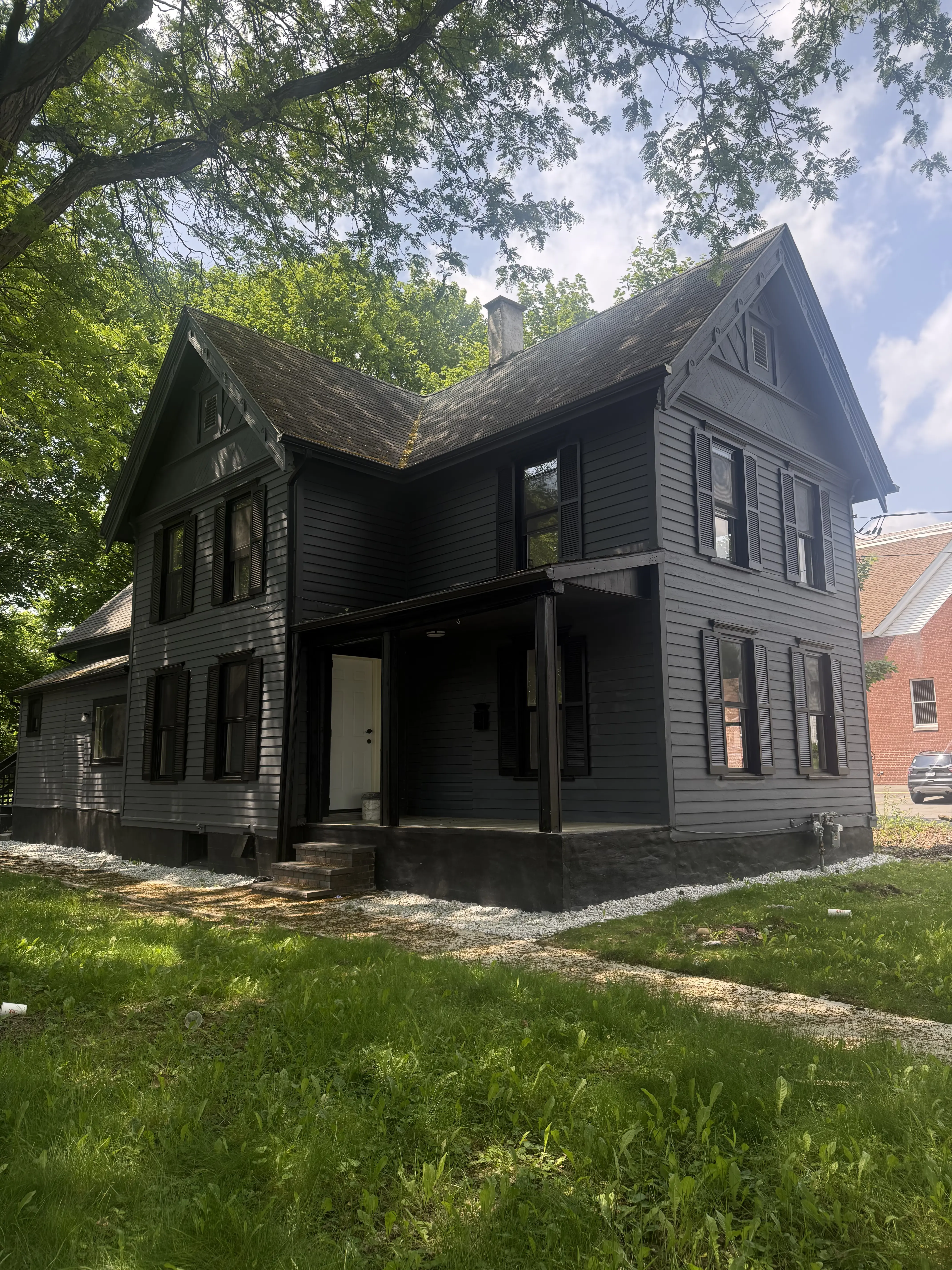 37 Bigelow Street property